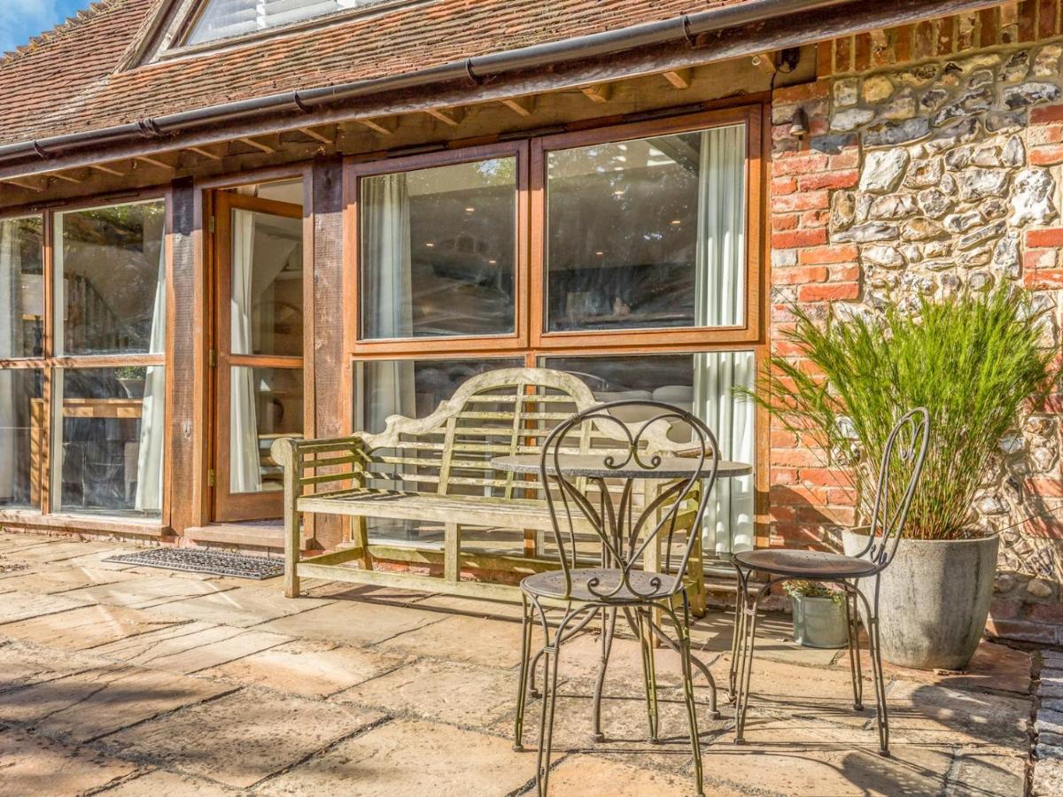Pass The Keys Peaceful And Beautiful 1 Bedroom Barn Conversion Τσίτσεστερ Εξωτερικό φωτογραφία