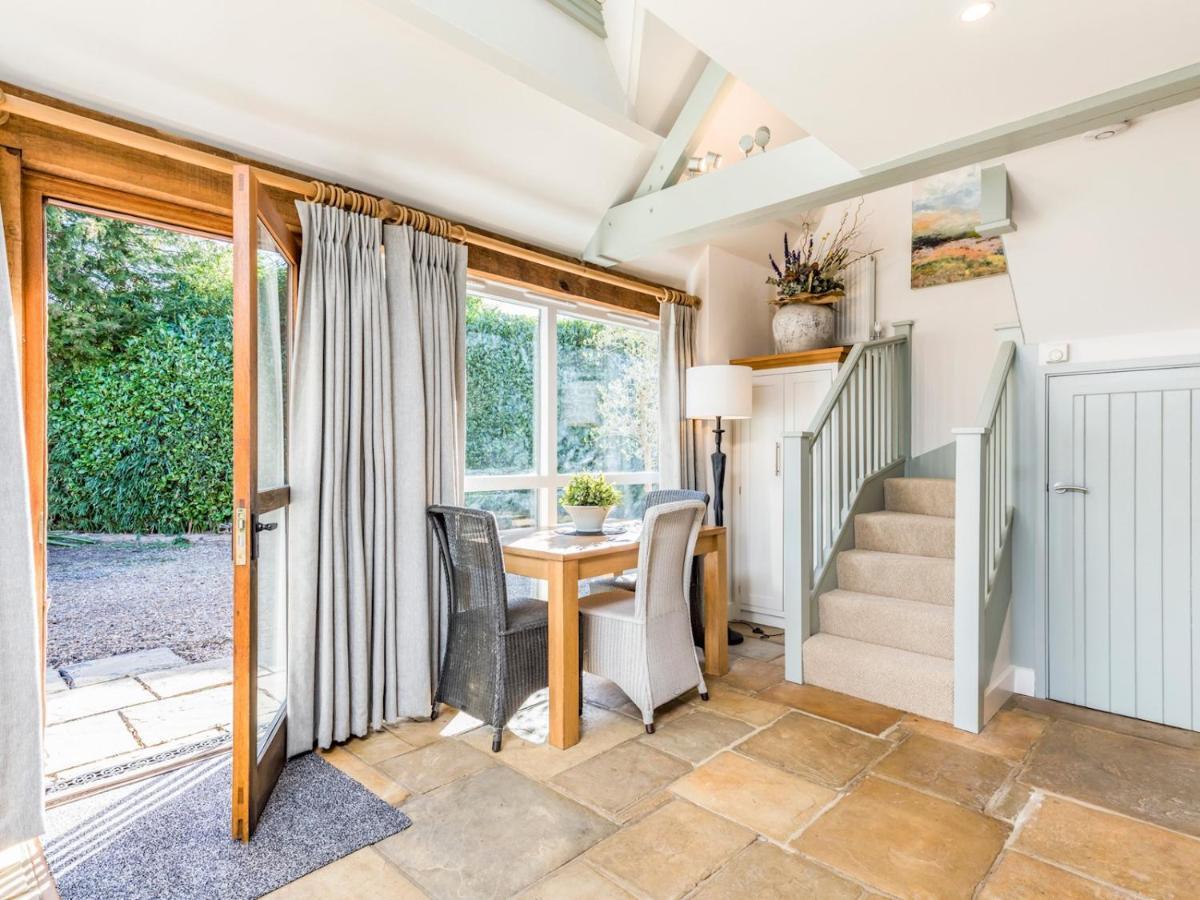 Pass The Keys Peaceful And Beautiful 1 Bedroom Barn Conversion Τσίτσεστερ Εξωτερικό φωτογραφία