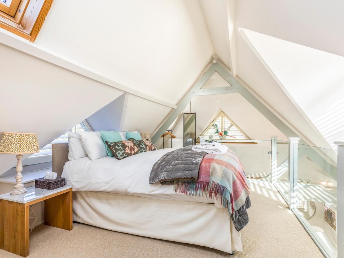 Pass The Keys Peaceful And Beautiful 1 Bedroom Barn Conversion Τσίτσεστερ Εξωτερικό φωτογραφία