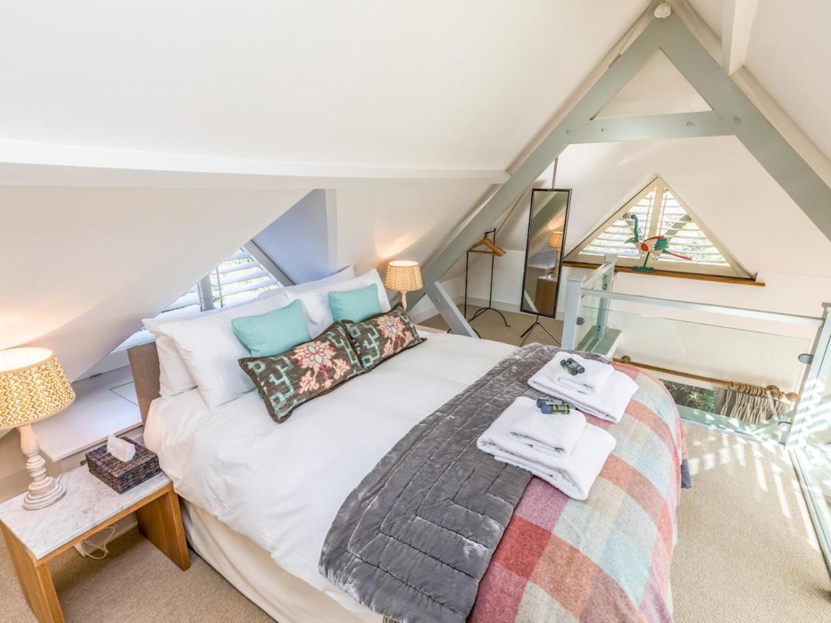 Pass The Keys Peaceful And Beautiful 1 Bedroom Barn Conversion Τσίτσεστερ Εξωτερικό φωτογραφία