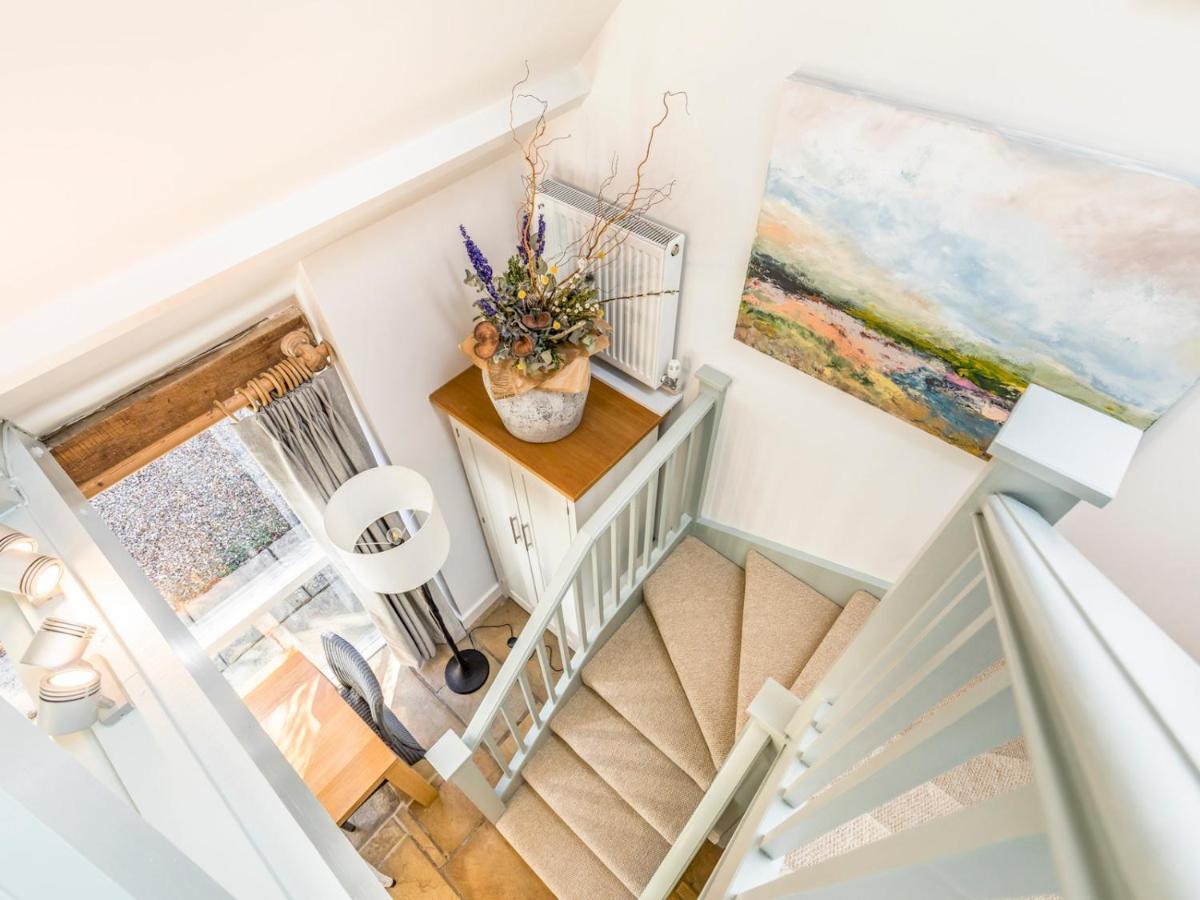 Pass The Keys Peaceful And Beautiful 1 Bedroom Barn Conversion Τσίτσεστερ Εξωτερικό φωτογραφία